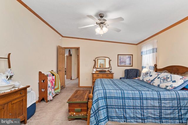 30 ADELE AVE, Carlisle, PA 17015