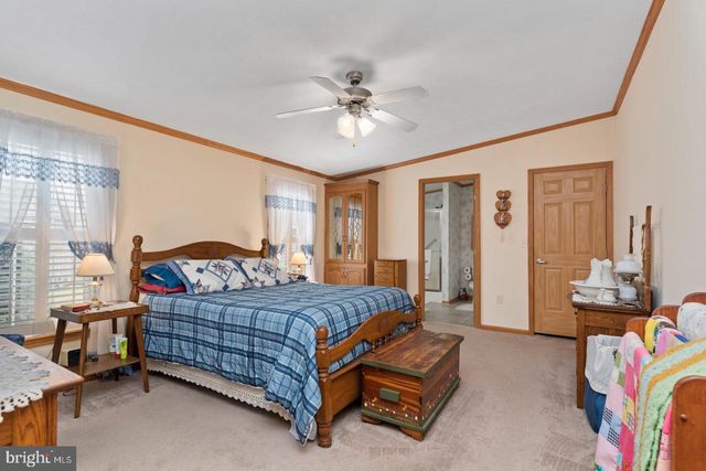 30 ADELE AVE, Carlisle, PA 17015