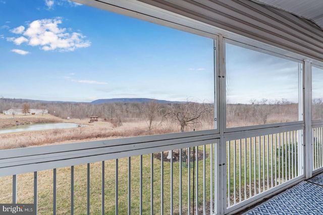 30 ADELE AVE, Carlisle, PA 17015
