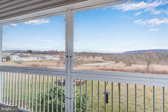 30 ADELE AVE, Carlisle, PA 17015