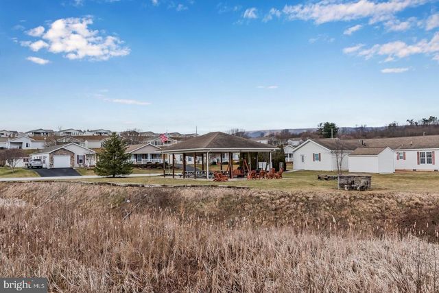 30 ADELE AVE, Carlisle, PA 17015