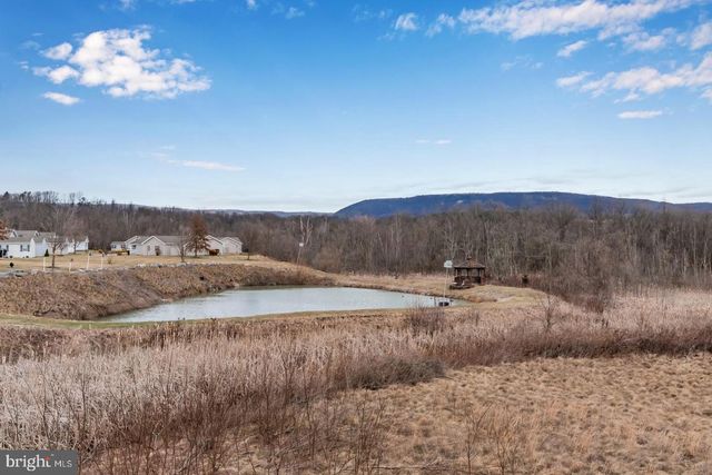 30 ADELE AVE, Carlisle, PA 17015