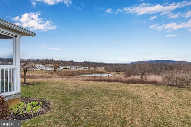 30 ADELE AVE, Carlisle, PA 17015