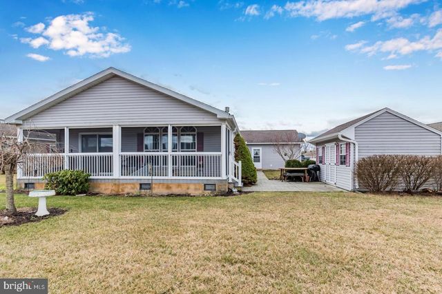 30 ADELE AVE, Carlisle, PA 17015