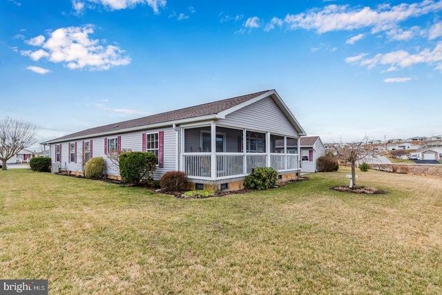 30 ADELE AVE, Carlisle, PA 17015