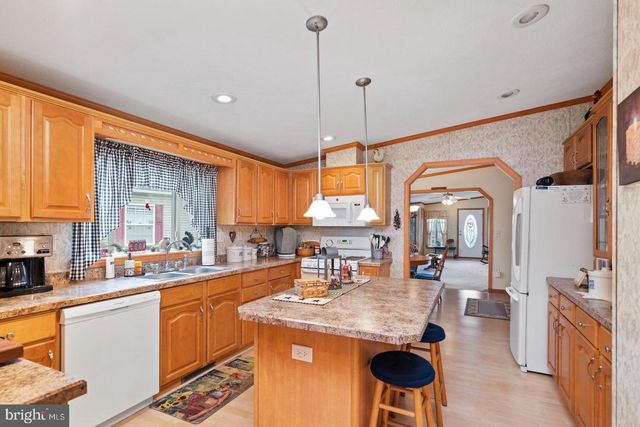 30 ADELE AVE, Carlisle, PA 17015
