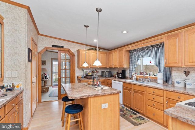 30 ADELE AVE, Carlisle, PA 17015