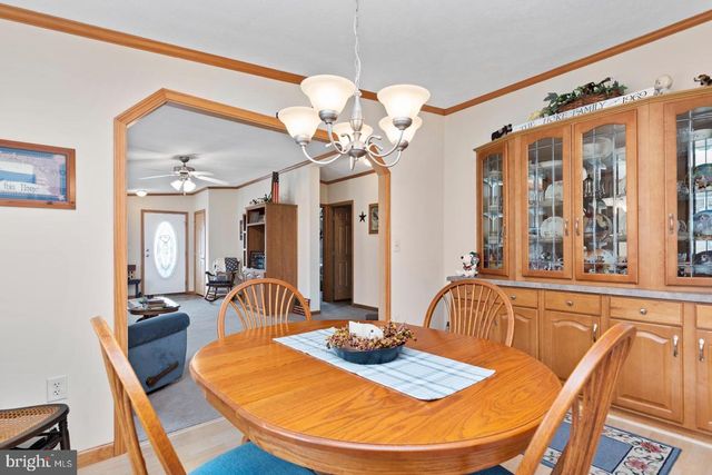 30 ADELE AVE, Carlisle, PA 17015