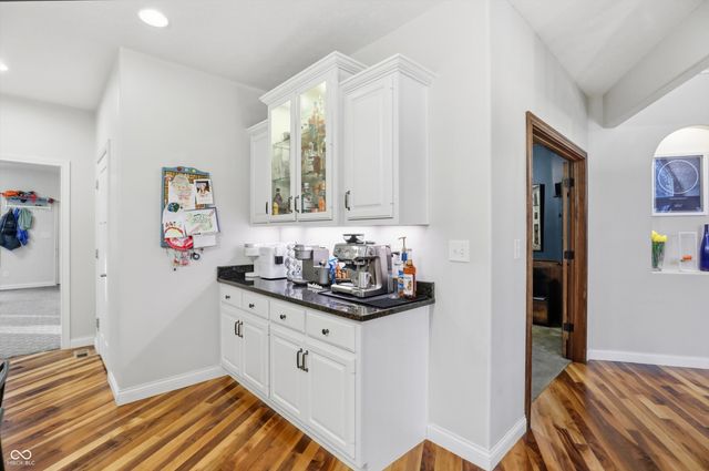 8851 S Peoga Road, Trafalgar, IN 46181