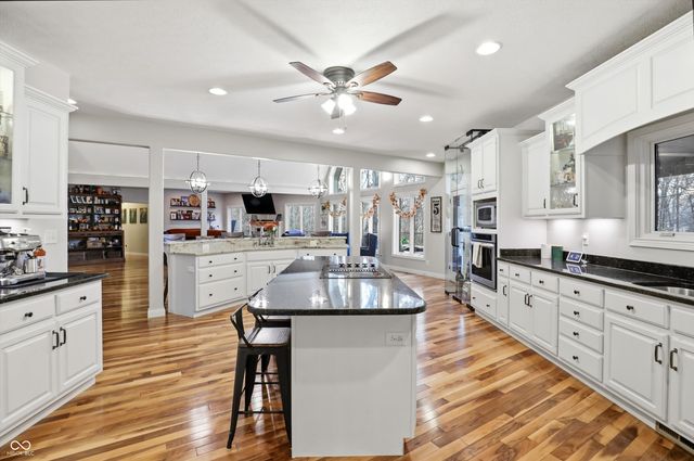 8851 S Peoga Road, Trafalgar, IN 46181