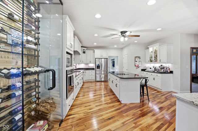 8851 S Peoga Road, Trafalgar, IN 46181