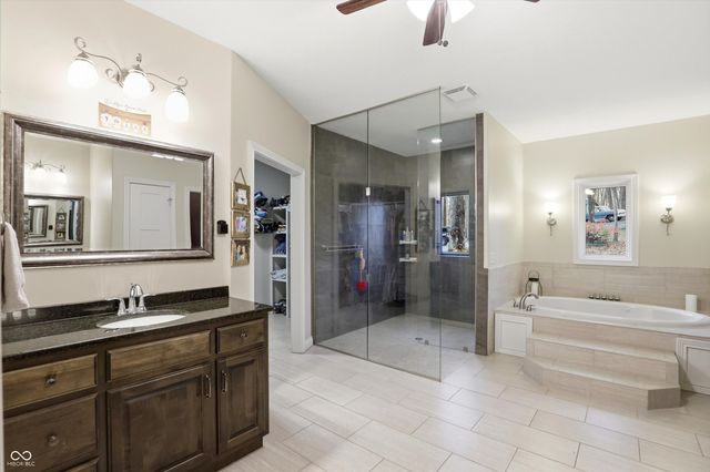 8851 S Peoga Road, Trafalgar, IN 46181