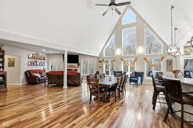 8851 S Peoga Road, Trafalgar, IN 46181