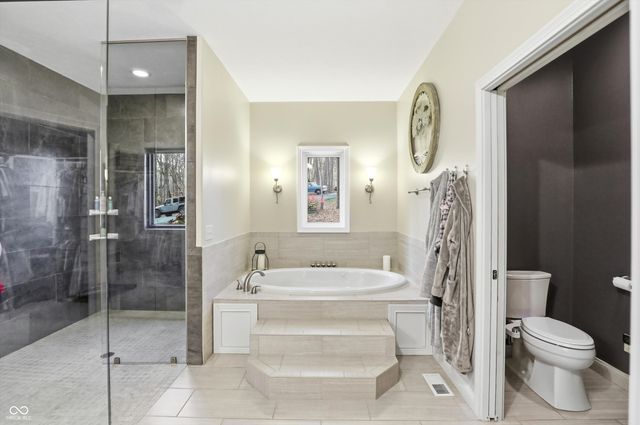 8851 S Peoga Road, Trafalgar, IN 46181