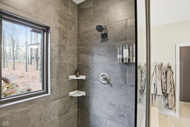 8851 S Peoga Road, Trafalgar, IN 46181