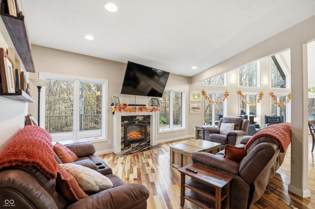 8851 S Peoga Road, Trafalgar, IN 46181