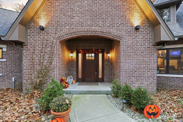 8851 S Peoga Road, Trafalgar, IN 46181