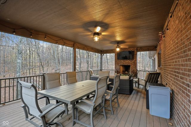 8851 S Peoga Road, Trafalgar, IN 46181