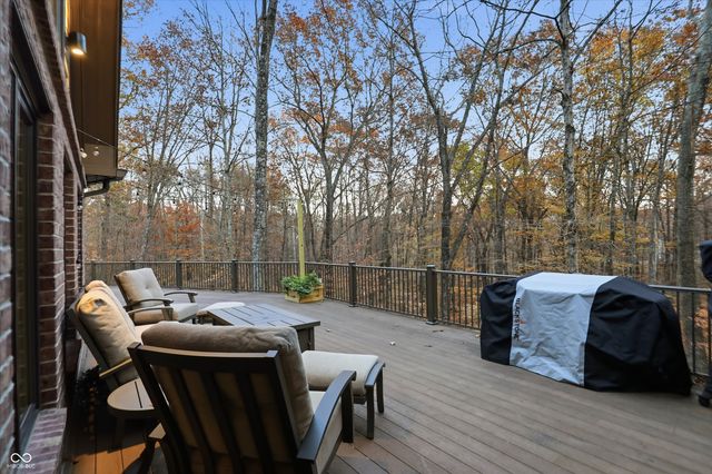 8851 S Peoga Road, Trafalgar, IN 46181