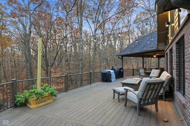 8851 S Peoga Road, Trafalgar, IN 46181