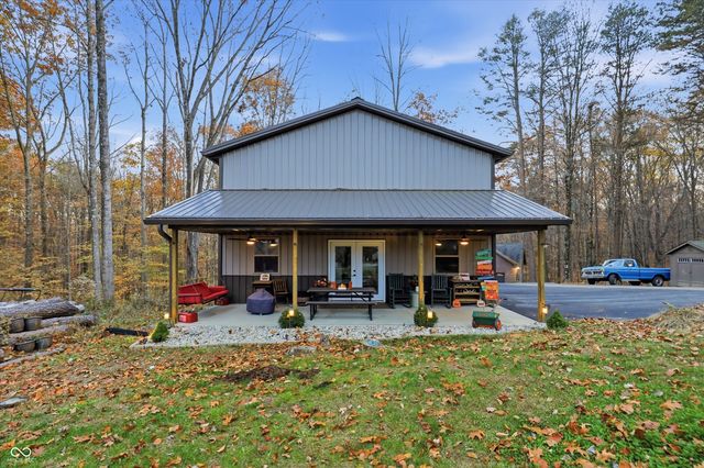 8851 S Peoga Road, Trafalgar, IN 46181