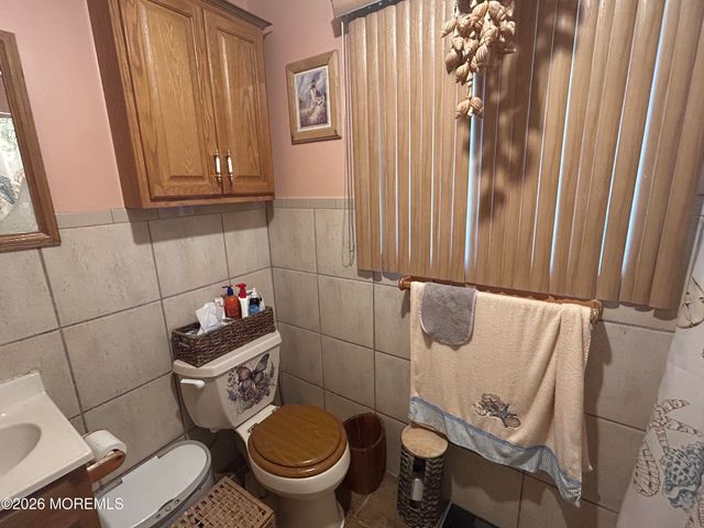 128 Chamone Avenue, Leonardo, NJ 07737