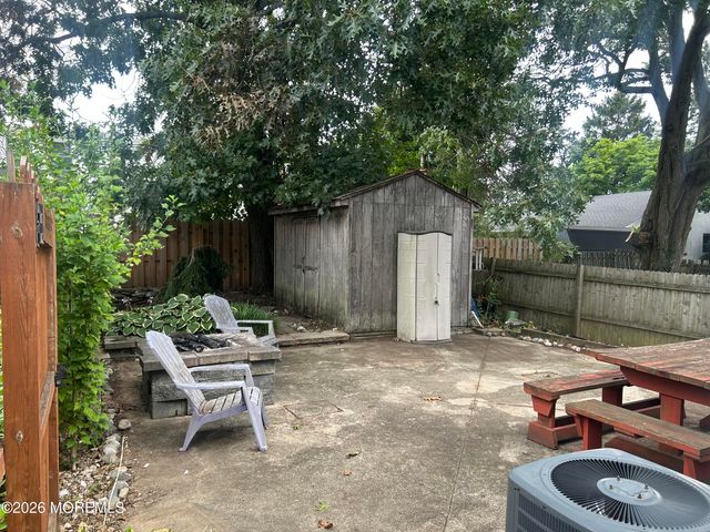 128 Chamone Avenue, Leonardo, NJ 07737