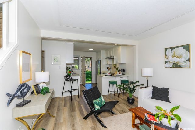 98-1384 Hinu Place 49, Pearl City, HI 96782