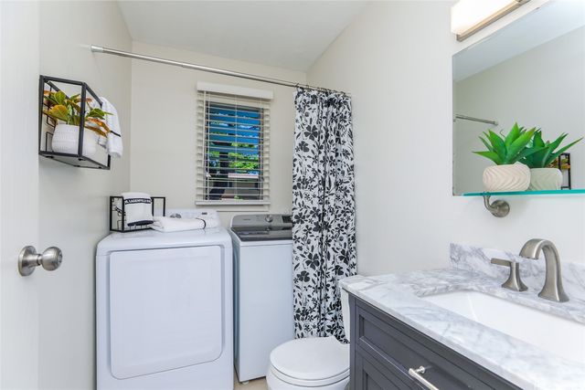 98-1384 Hinu Place 49, Pearl City, HI 96782
