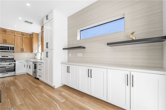 2537 Terrytown Avenue, Henderson, NV 89052