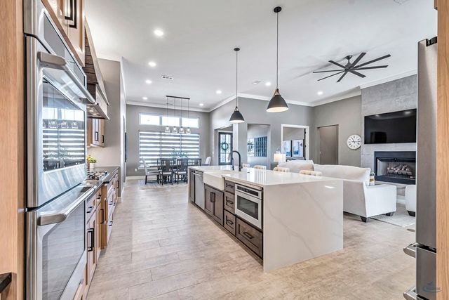 5211 Balfour Ct, Midland, TX 79707