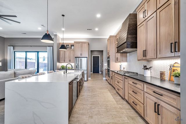 5211 Balfour Ct, Midland, TX 79707