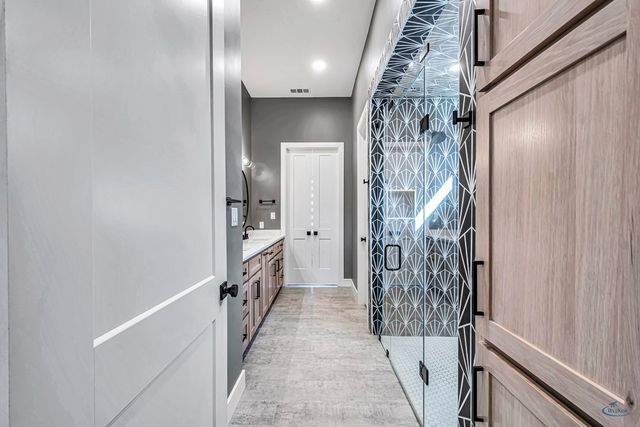 5211 Balfour Ct, Midland, TX 79707