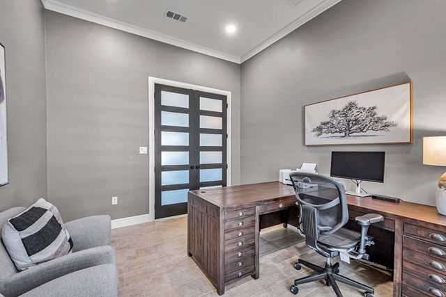 5211 Balfour Ct, Midland, TX 79707