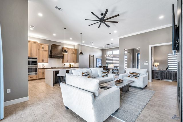 5211 Balfour Ct, Midland, TX 79707