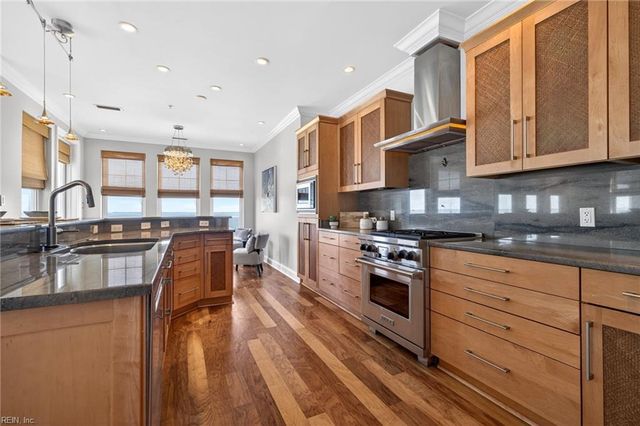 3800 DuPont Cir Unit 505, Virginia Beach, VA 23455