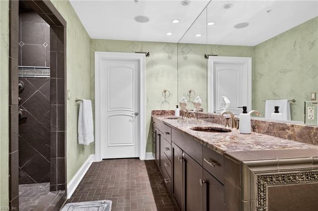 3800 DuPont Cir Unit 505, Virginia Beach, VA 23455