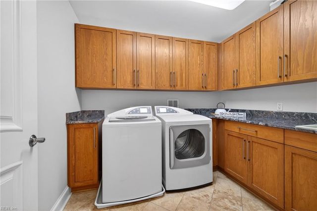 3800 DuPont Cir Unit 505, Virginia Beach, VA 23455