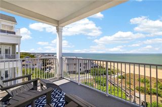 3800 DuPont Cir Unit 505, Virginia Beach, VA 23455