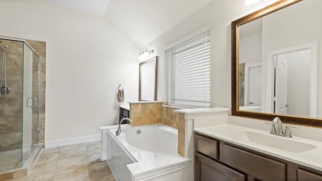 15314 Icet Creek Ave, Mont Belvieu, TX 77523