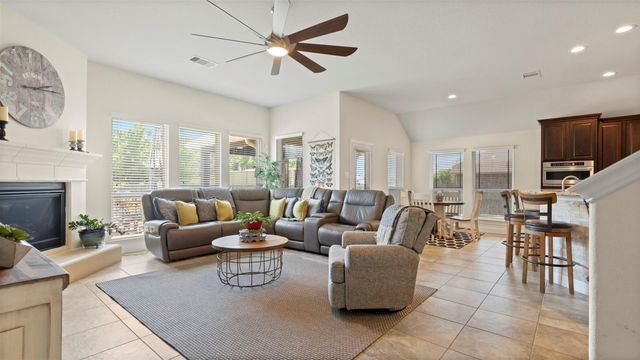 15314 Icet Creek Ave, Mont Belvieu, TX 77523