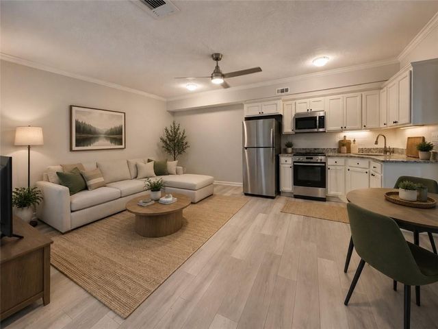 210 Pinehill Lane, Woodstock, GA 30188