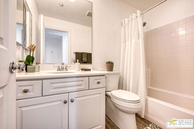 50 Vintage, Irvine, CA 92620