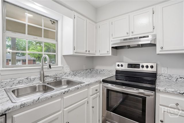 74 Colony Park Drive, Savannah, GA 31406