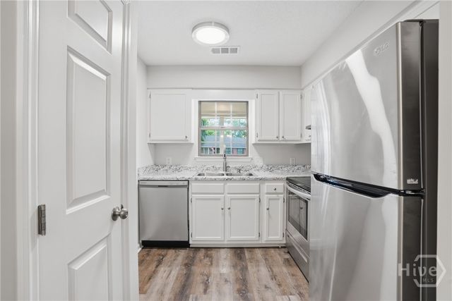 74 Colony Park Drive, Savannah, GA 31406