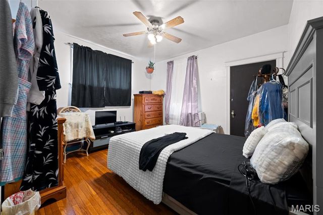 4309 Dewey Avenue, St Louis, MO 63116
