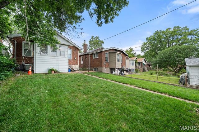 4309 Dewey Avenue, St Louis, MO 63116