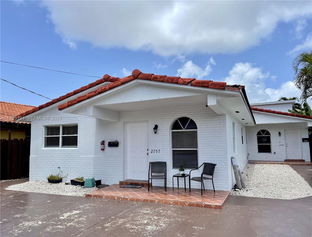 Image 2 of property listing at 2757 SW 34th Ave, Miami, FL 33133