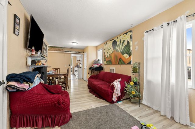 2302 Strathmore Street, Fort Wayne, IN 46802