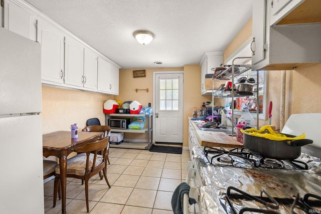 2302 Strathmore Street, Fort Wayne, IN 46802